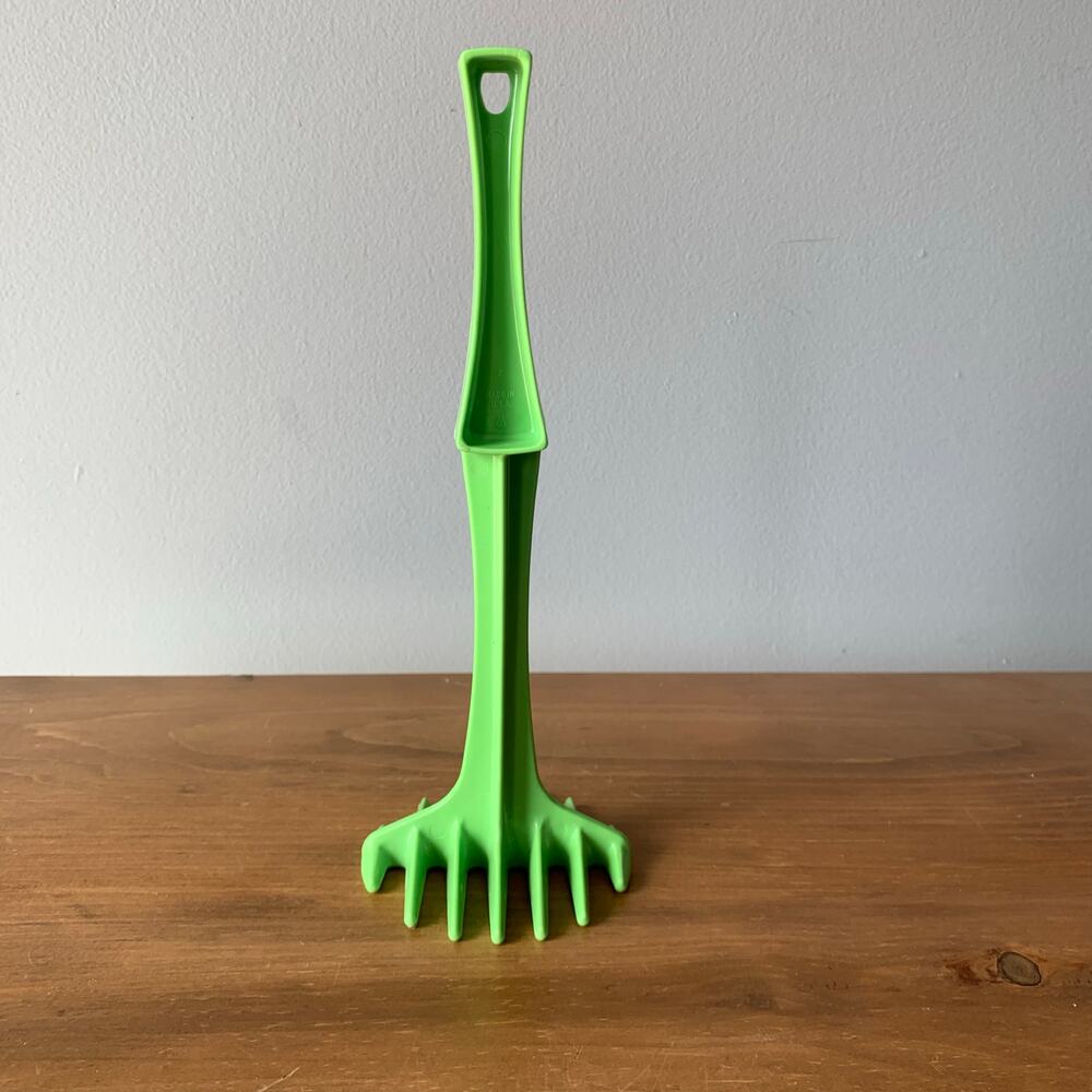 Vintage Tupperware Potato Masher Meat MCM 9" Green Kitchen Utensil - Picture 9 of 9